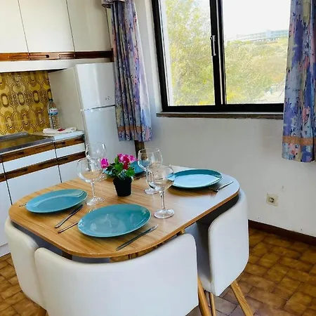 Casa Do Canto 3* אלבופיירה
