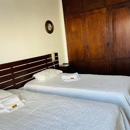 Casa Do Canto With Breakfast & Bar In Old Town B&B 3*